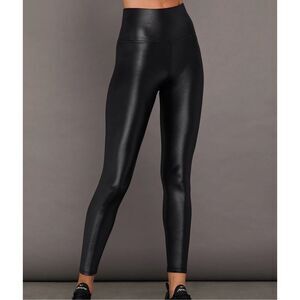 Carbon 38 Black Takara Shine Legging Size Small